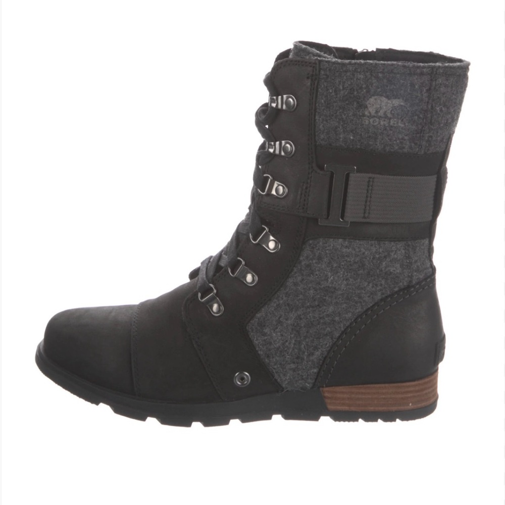 Sorel Women's Black and Gray Combat Boots